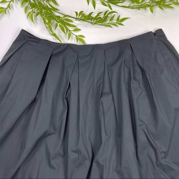 Kenneth Cole New York Sz 2 Box Pleated  Skirt - Picture 2 of 11